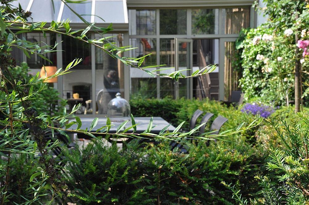B&B Un Jardin En Ville Saint-Gilles Экстерьер фото