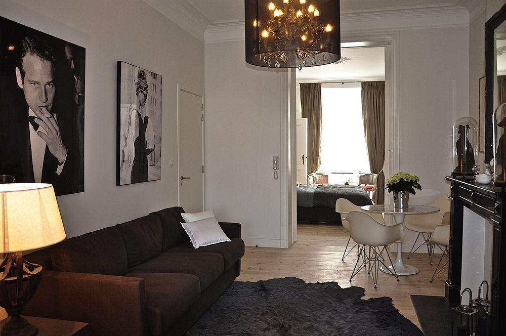 B&B Un Jardin En Ville Saint-Gilles Экстерьер фото